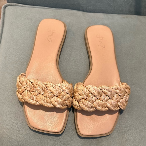 One strap sandals - Picture 2 of 2